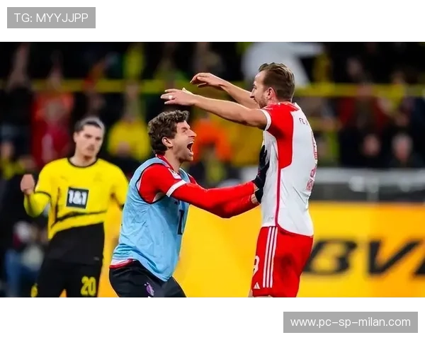 凯恩双响上演统治表现，拜仁牢牢掌控比赛